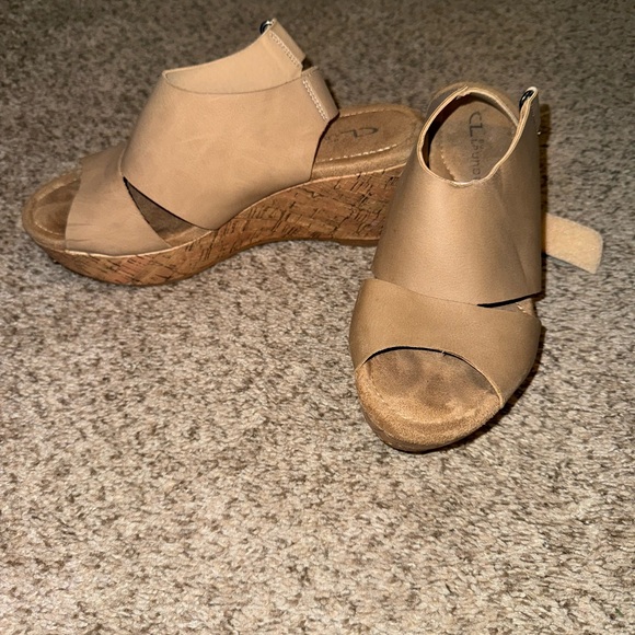 CL by Laundry Tan Wedge Sandals with Slingback - Picture 2 of 7